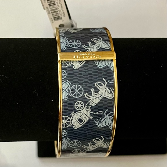 VINTAGE COACH Navy Blue Horse and Carriage Gold Bangle NWT RARE FIND! - Picture 5 of 6
